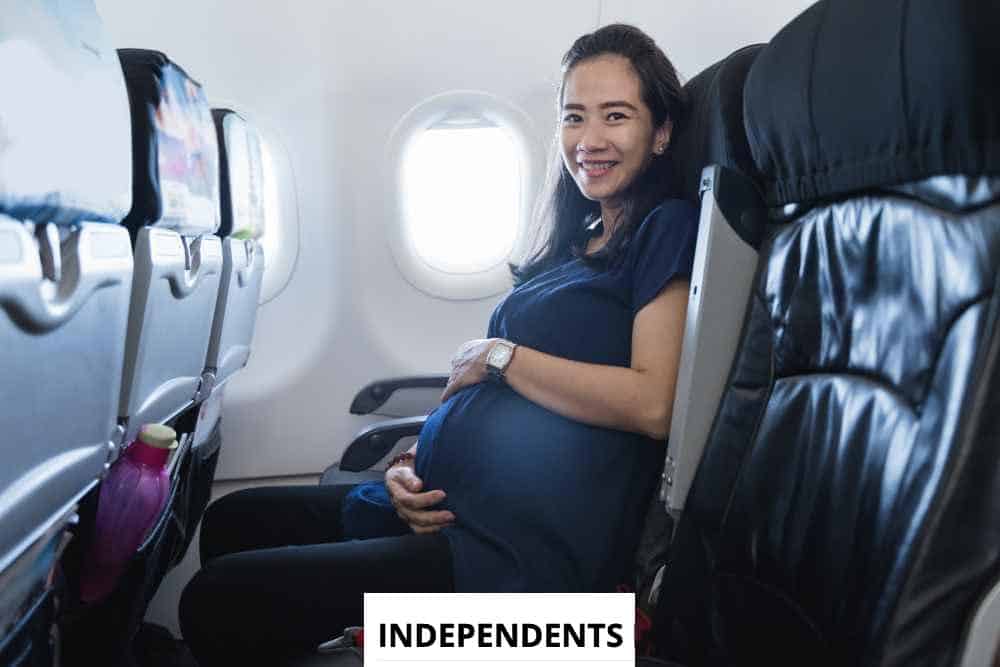 ¿Se puede viajar embarazada en avión?